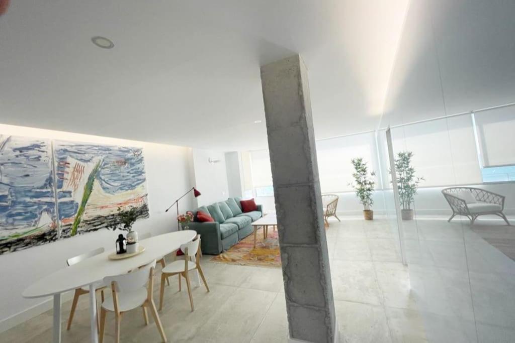 Moderno Y Completo Apartamento Frente Al Mar 马拉加 外观 照片